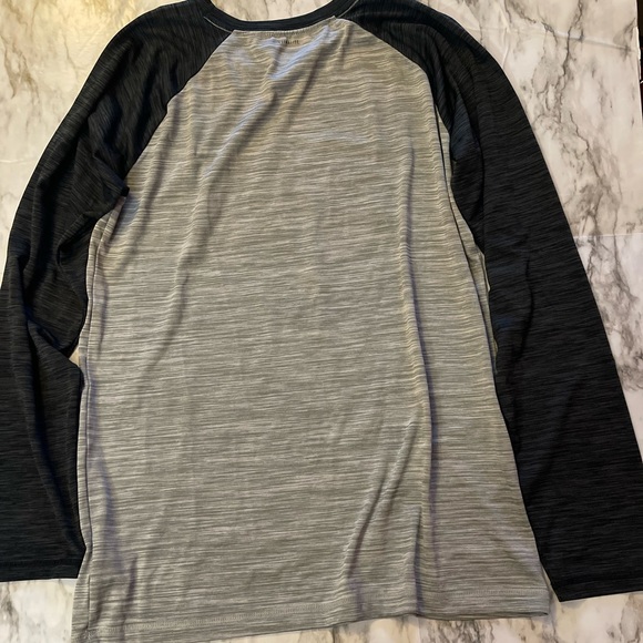 Boys Adidas Shirt - Picture 4 of 4